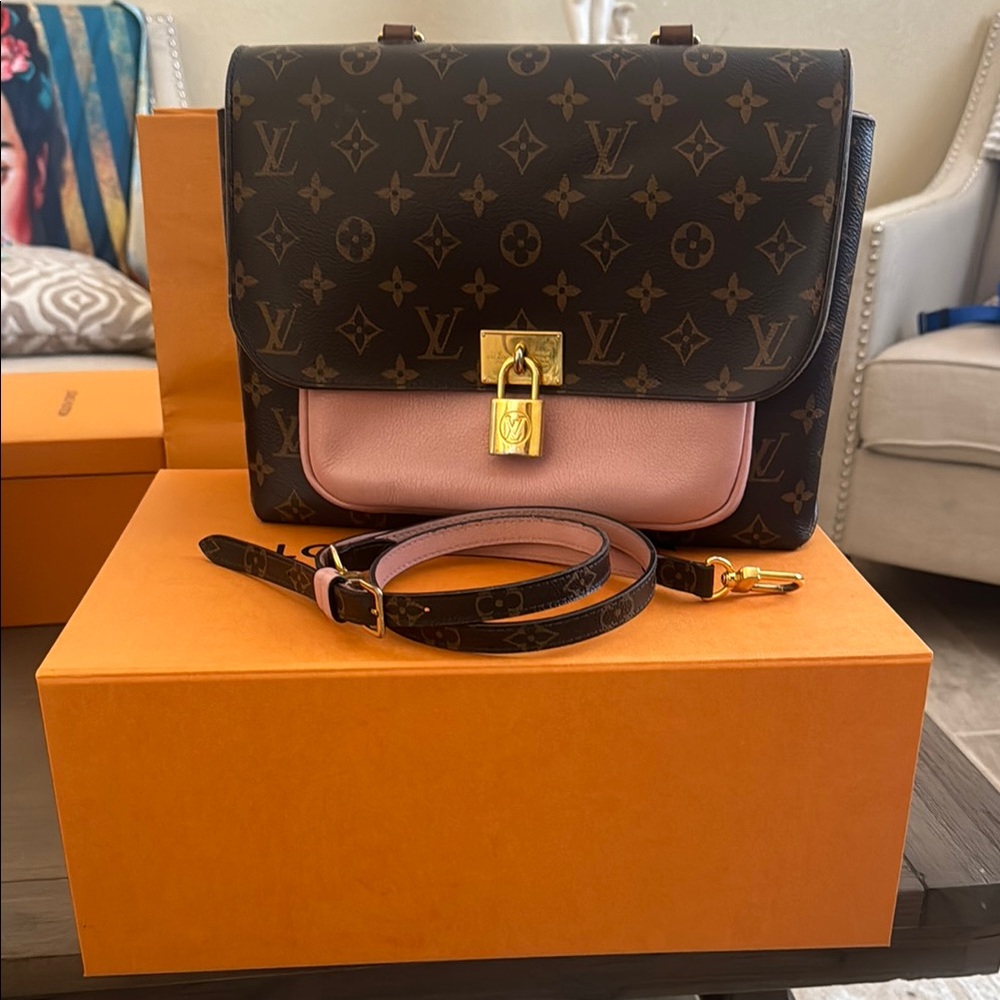 Authentic Louis Vuitton crossbody